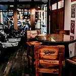 Jantarvia Car Museum , Pasja I Wypoczynek Z Klimatem