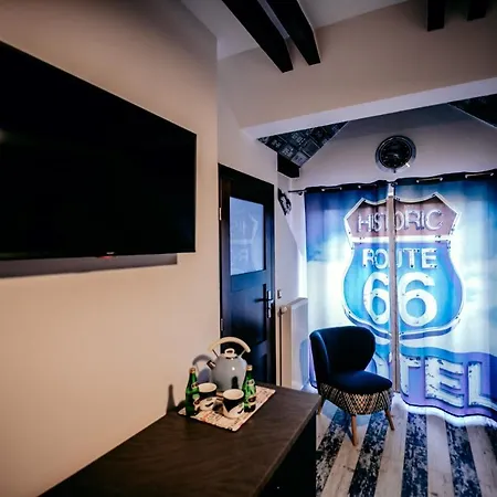 Jantarvia Car Museum , Pasja I Wypoczynek Z Klimatem 3*