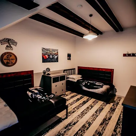 Jantarvia Car Museum , Pasja I Wypoczynek Z Klimatem Guest house *