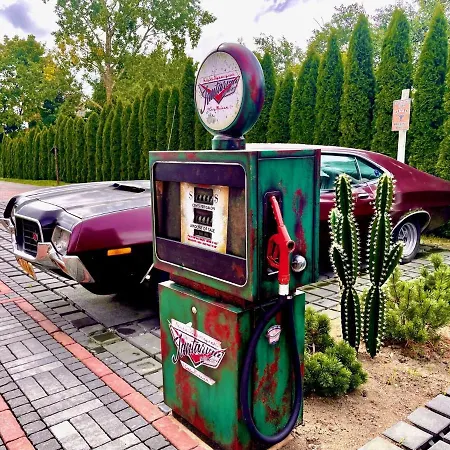 Jantarvia Car Museum , Pasja I Wypoczynek Z Klimatem Guest house