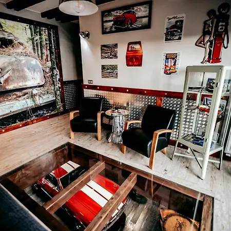 Jantarvia Car Museum , Pasja I Wypoczynek Z Klimatem