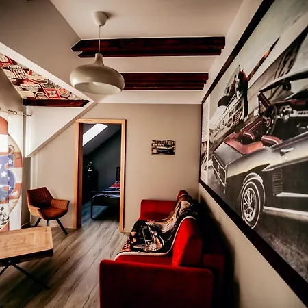 Jantarvia Car Museum , Pasja I Wypoczynek Z Klimatem Pensionat 3*