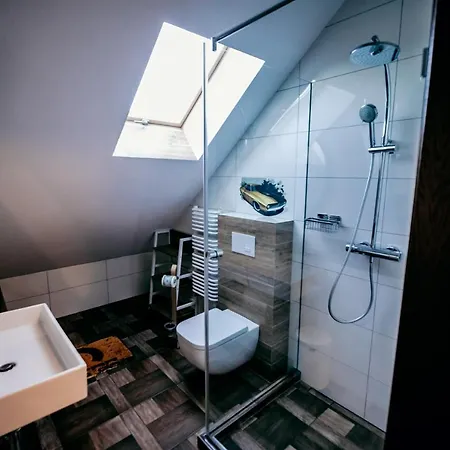 Pensionat Jantarvia Car Museum , Pasja I Wypoczynek Z Klimatem