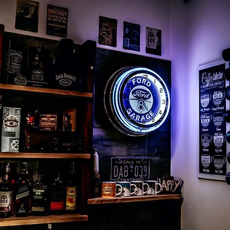 Jantarvia Car Museum , Pasja I Wypoczynek Z Klimatem Pensionat 3*