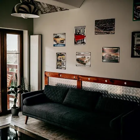 Πανσιόν Jantarvia Car Museum , Pasja I Wypoczynek Z Klimatem 3*