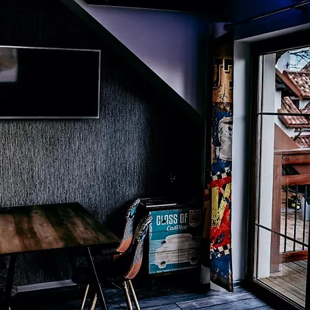 Jantarvia Car Museum , Pasja I Wypoczynek Z Klimatem Guest house