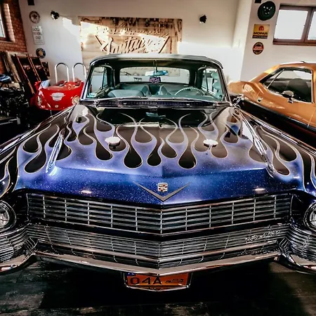 Guest house Jantarvia Car Museum , Pasja I Wypoczynek Z Klimatem