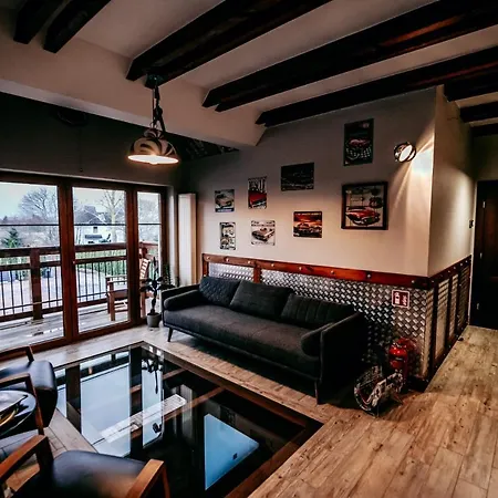 Jantarvia Car Museum , Pasja I Wypoczynek Z Klimatem Guest house *