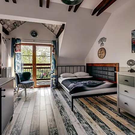 Jantarvia Car Museum , Pasja I Wypoczynek Z Klimatem Πανσιόν