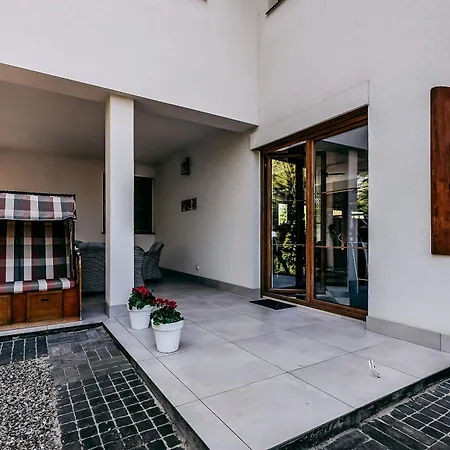 Πανσιόν Jantarvia Car Museum , Pasja I Wypoczynek Z Klimatem 3*