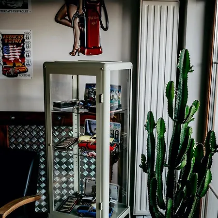 Jantarvia Car Museum , Pasja I Wypoczynek Z Klimatem Guest house Jantar