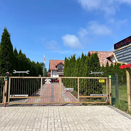 Maison d'hôtes Jantarvia Car Museum , Pasja I Wypoczynek Z Klimatem Jantar