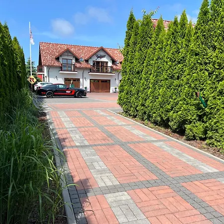 Jantarvia Car Museum , Pasja I Wypoczynek Z Klimatem Πανσιόν 3*