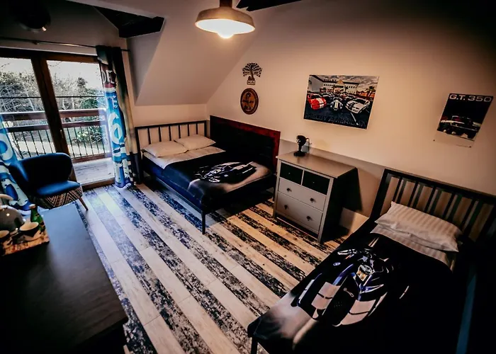 Jantarvia Car Museum , Pasja I Wypoczynek Miejsce Z Klimatem Pensjonat 3*