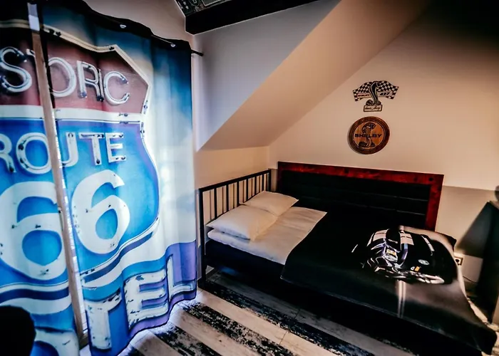 Jantarvia Car Museum , Pasja I Wypoczynek Miejsce Z Klimatem 3*