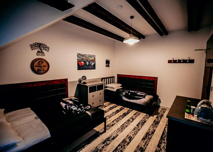 Jantarvia Car Museum , Pasja I Wypoczynek Miejsce Z Klimatem Pensjonat 3*