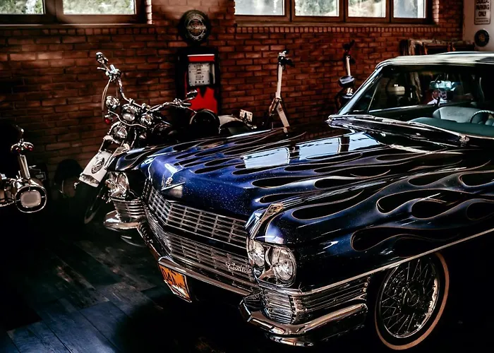 Jantarvia Car Museum , Pasja I Wypoczynek Miejsce Z Klimatem