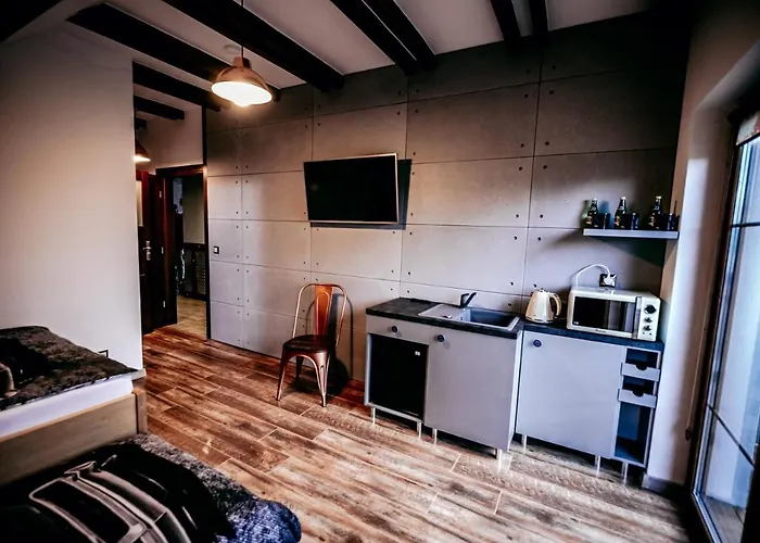 Jantarvia Car Museum , Pasja I Wypoczynek Miejsce Z Klimatem 3* Jantar