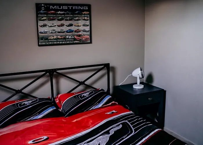 Jantarvia Car Museum , Pasja I Wypoczynek Miejsce Z Klimatem Pensjonat Jantar