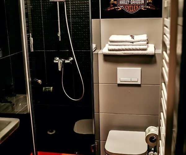 Jantarvia Car Museum , Pasja I Wypoczynek Z Klimatem 3*