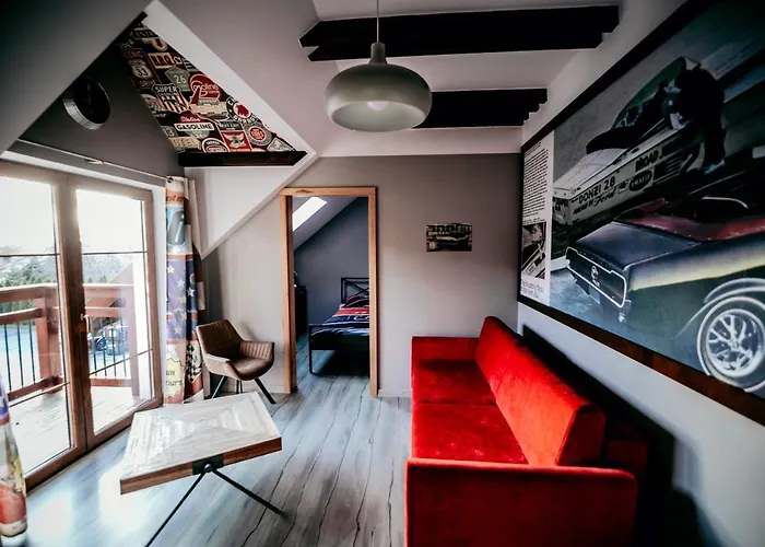 Jantarvia Car Museum , Pasja I Wypoczynek Z Klimatem Янтар