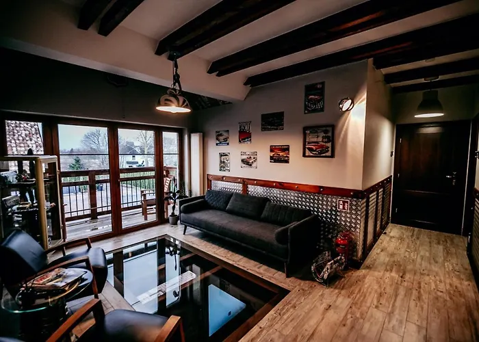 Jantarvia Car Museum , Pasja I Wypoczynek Z Klimatem Гостевой дом 3*