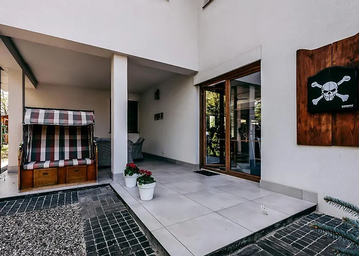 Гостевой дом Jantarvia Car Museum , Pasja I Wypoczynek Z Klimatem 3*