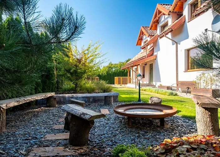 Jantarvia Car Museum , Pasja I Wypoczynek Z Klimatem