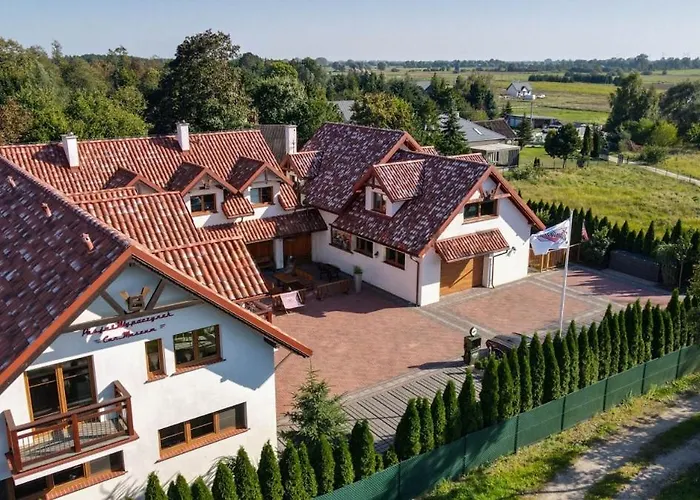 Jantarvia Car Museum , Pasja I Wypoczynek Z Klimatem